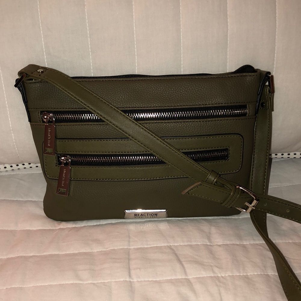 Kenneth Cole Reaction Camo Cactus Olive Green Faux Leather Crossbody Purse - Picture 3 of 16
